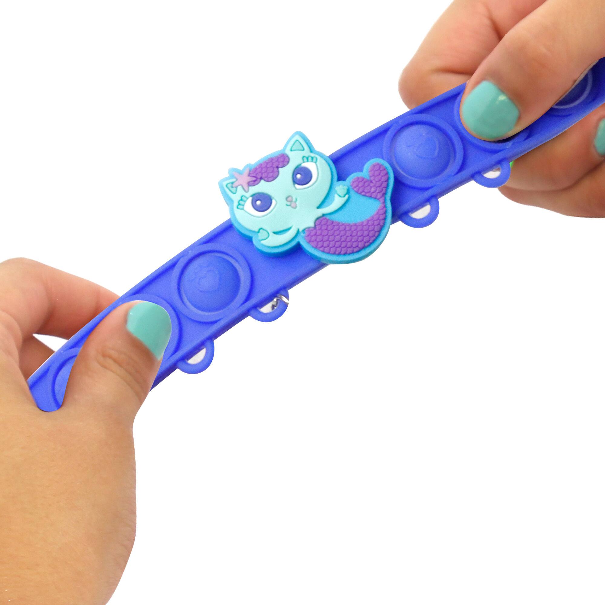 Pop-Eeze: Gabby's Dollhouse Bracelet Activity Set